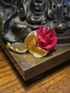 Cerrito Satin Red Rose Brooch Flower Gold Tone Metal Vintage Pin